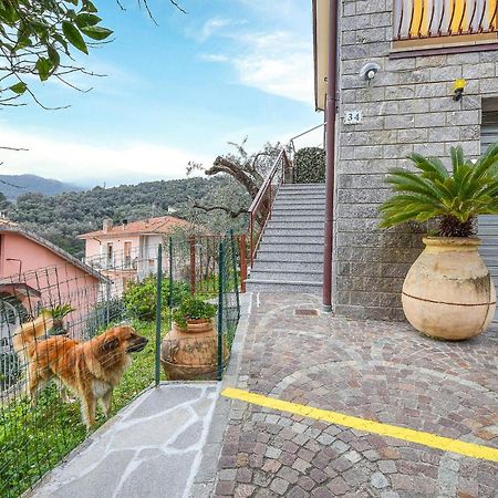 Beautiful Apartment In Moneglia With Kitchen Buitenkant foto